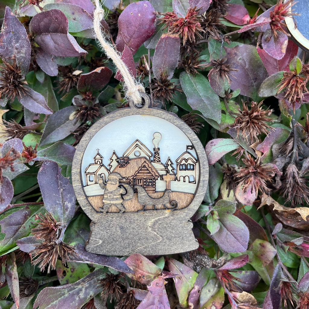 Santa at His Sleigh – Whimsical Wooden Ornament Delight!