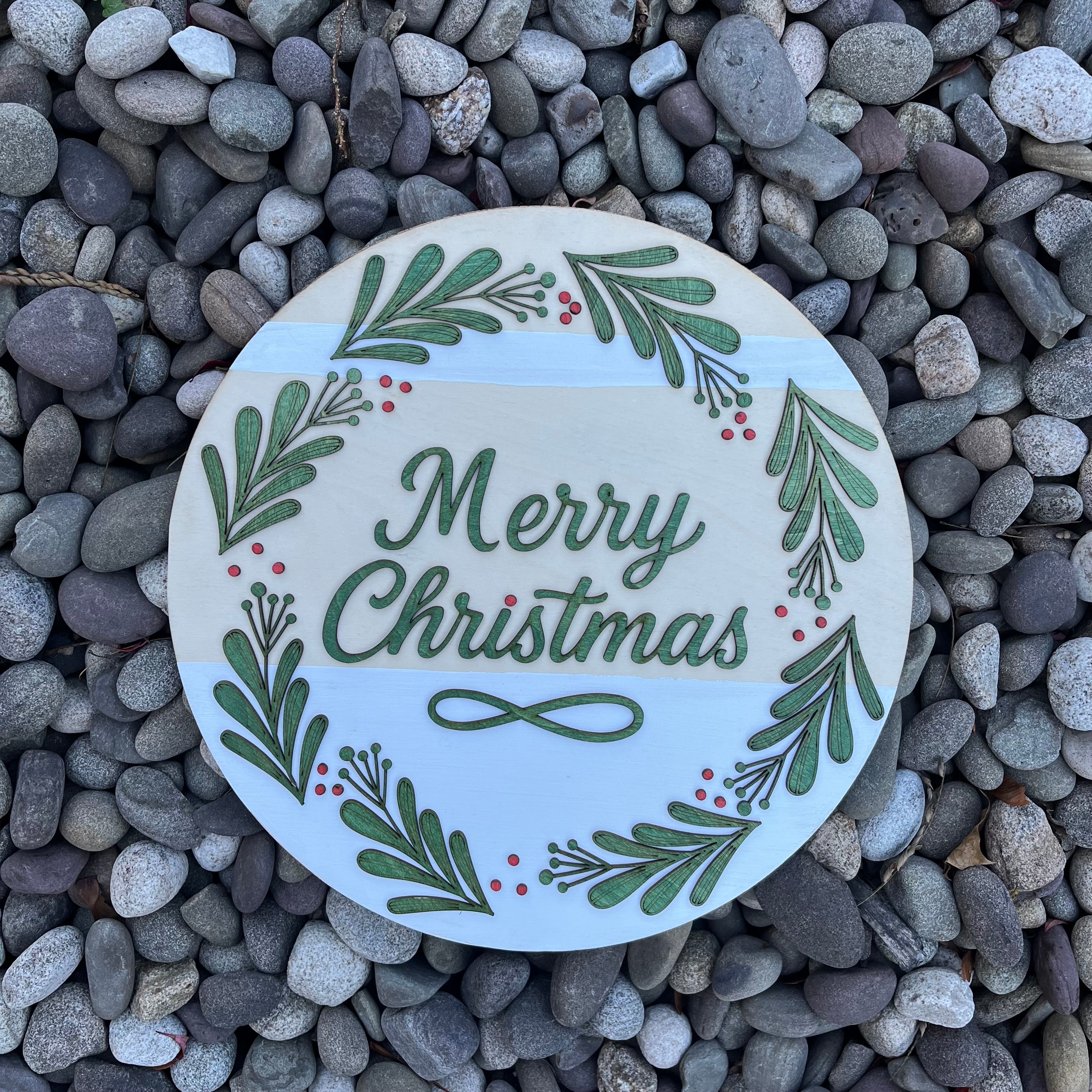 11¼" Round Merry Christmas Door Sign – Mistletoe Wreath Design