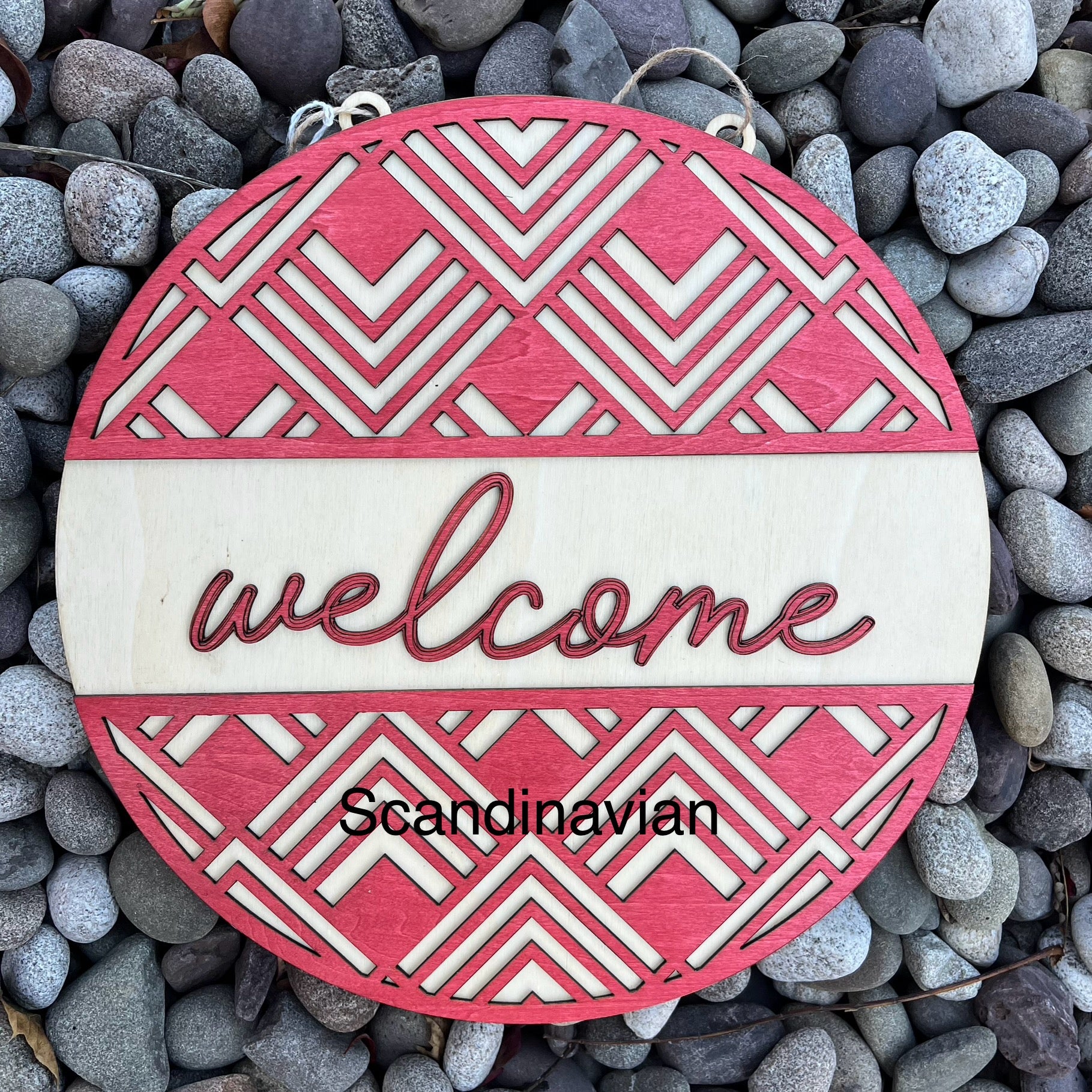11¼" Wood Round Welcome Door Sign – Colored Lattice Design
